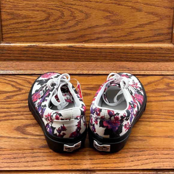 Vans Era Florals White Black Shoes - Picture 6 of 9